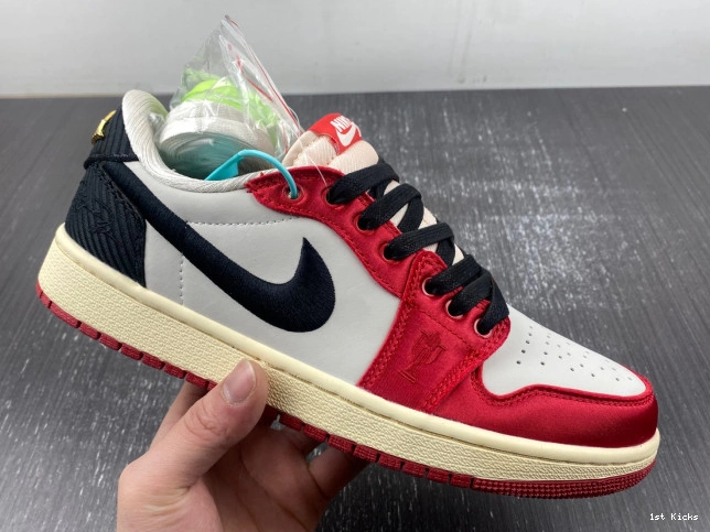 Low Air FN0432-017 x OG Room Jordan Trophy Home 1 0703